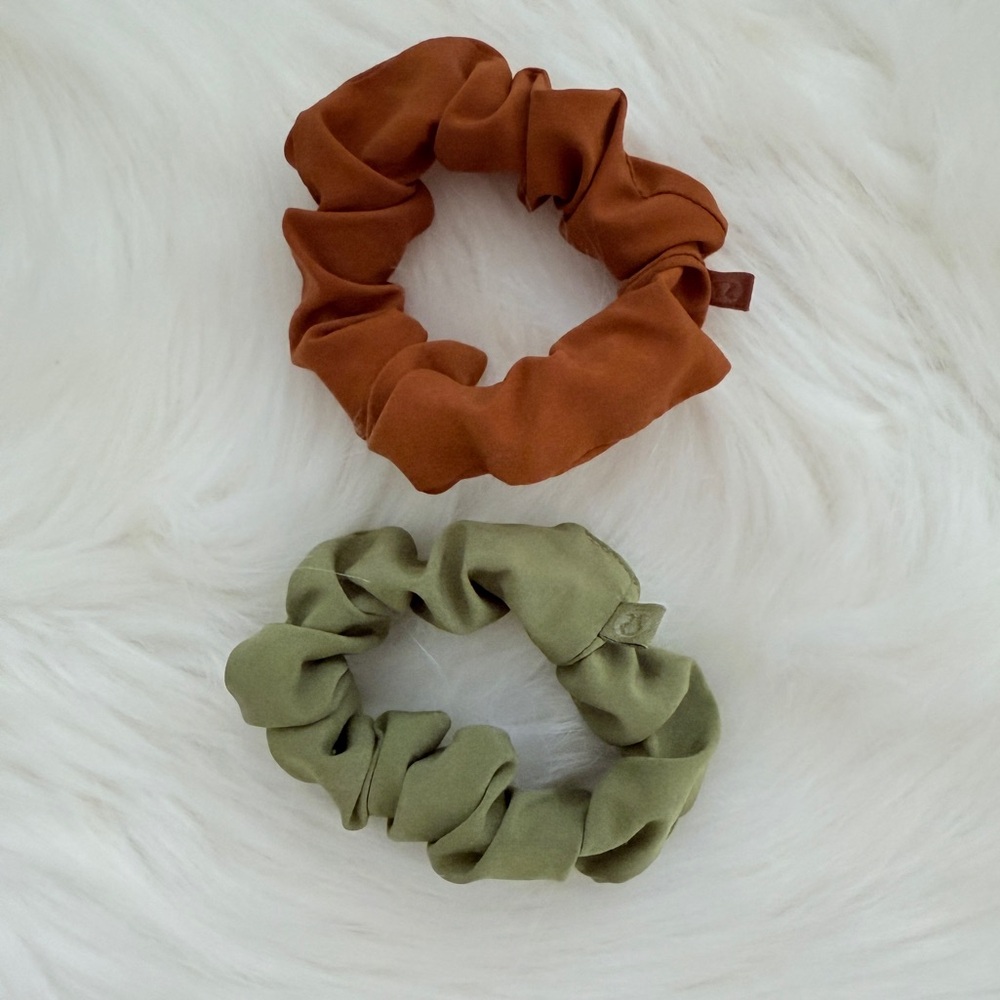 2 x Lululemon Scrunchies